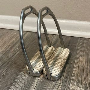 Korsteel® Flex II Stirrup Irons